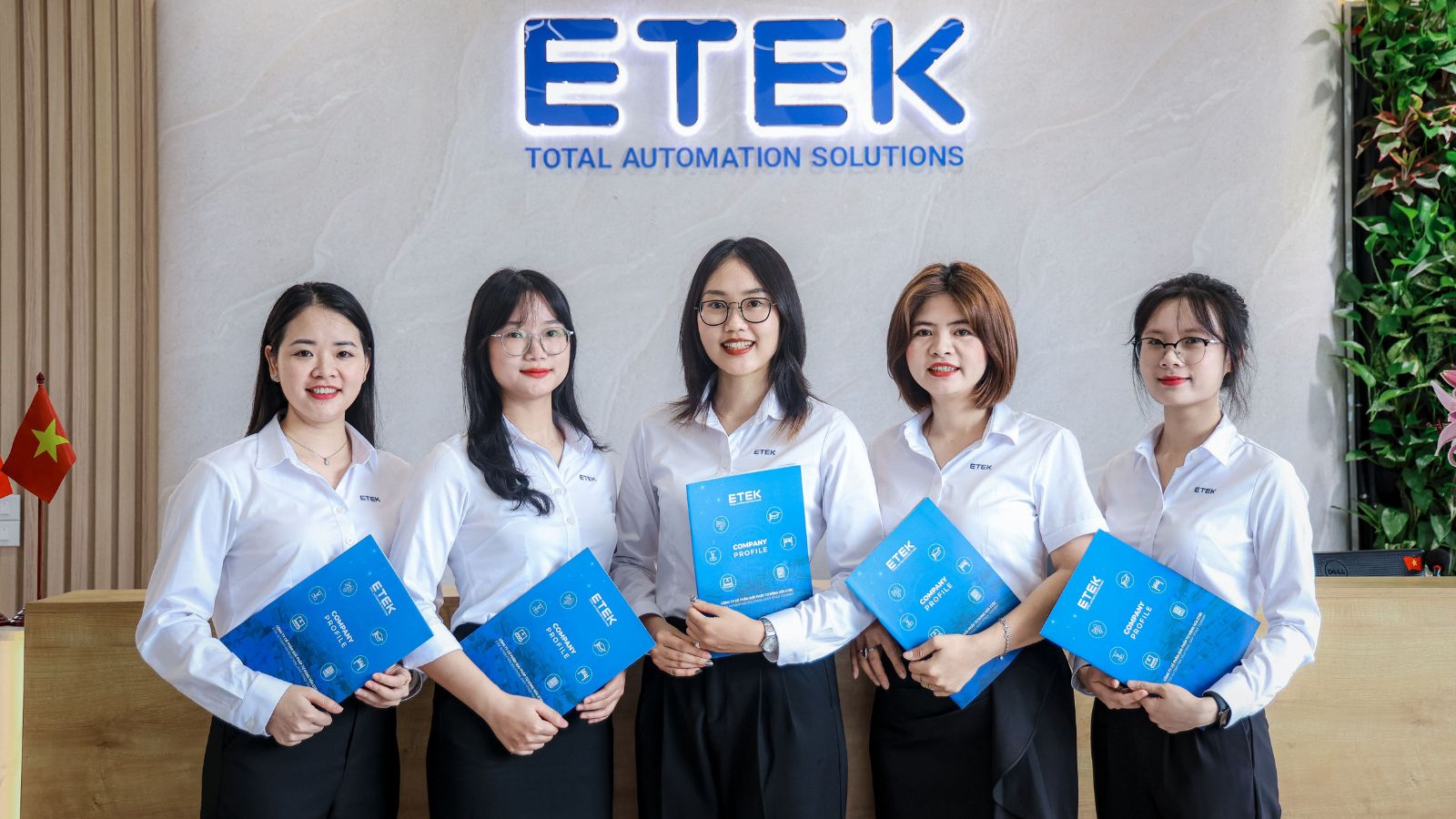 ETEK khoe diện mạo đồng phục mới – Lan tỏa tinh thần đồng đội, bứt phá hiệu quả