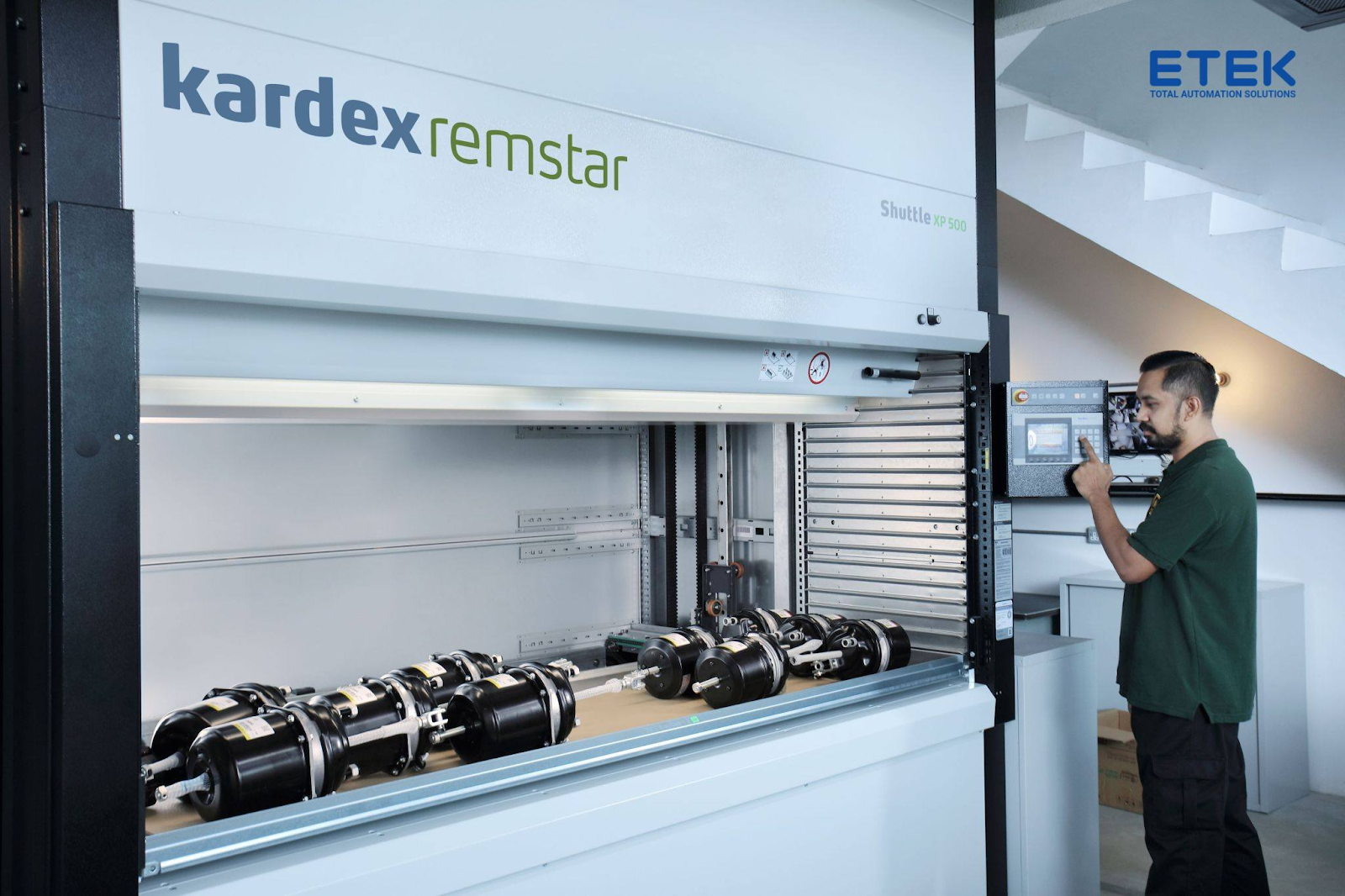 Kardex Vertical Lift Module (VLM)