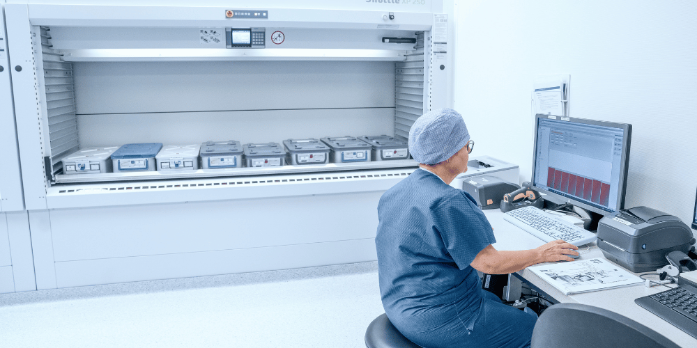 Kho thông minh nâng dọc (Vertical Lift Module)