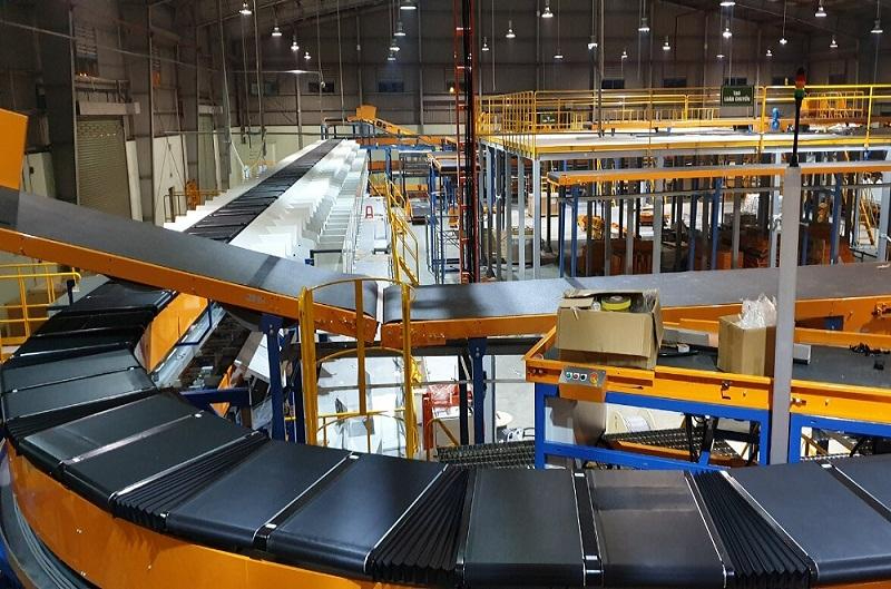 hệ thống băng tải phân loại hàng hóa